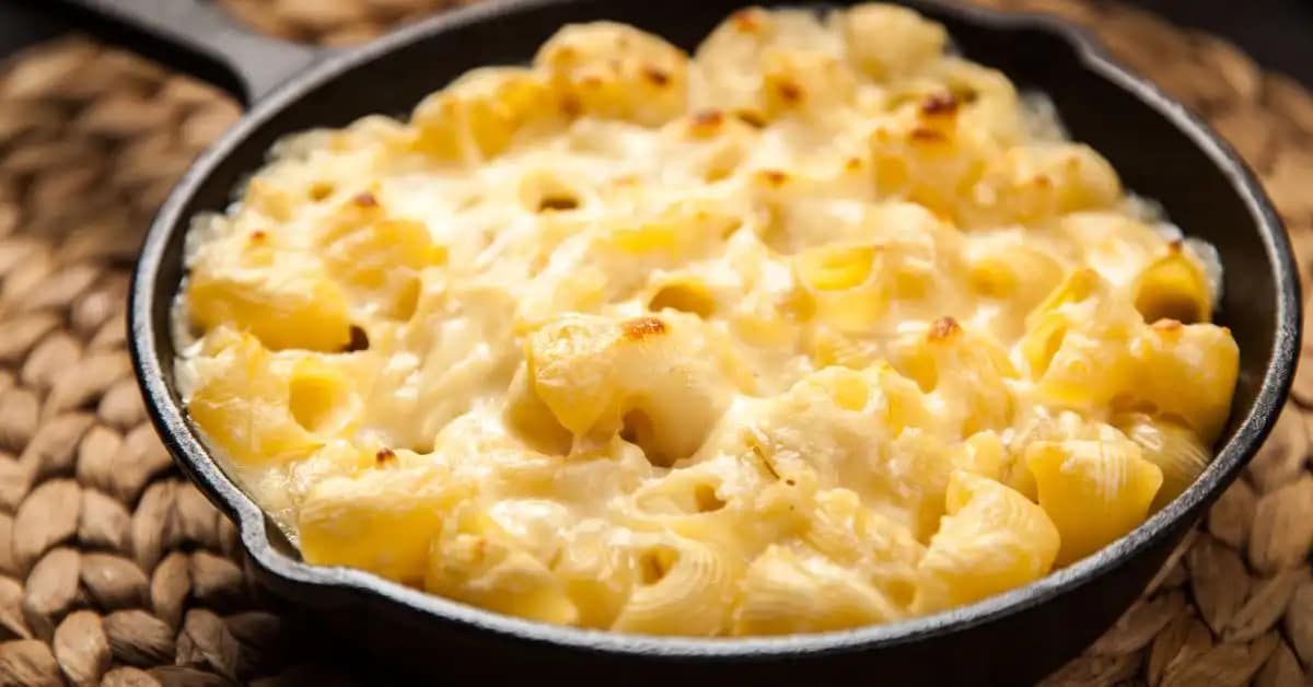 baked Mac and cheese in a cast iron skillet